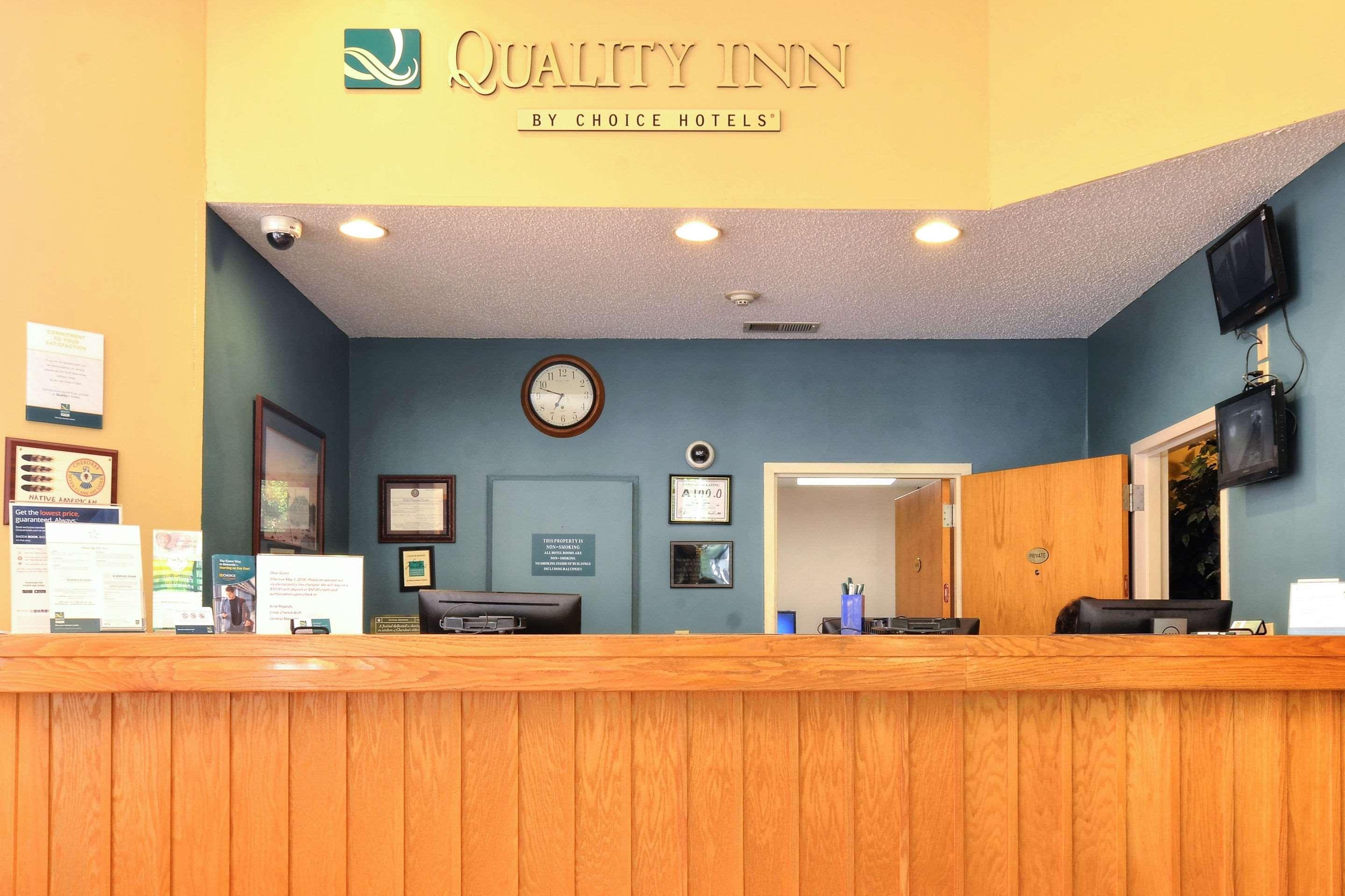 Quality Inn Cherokee Exterior photo