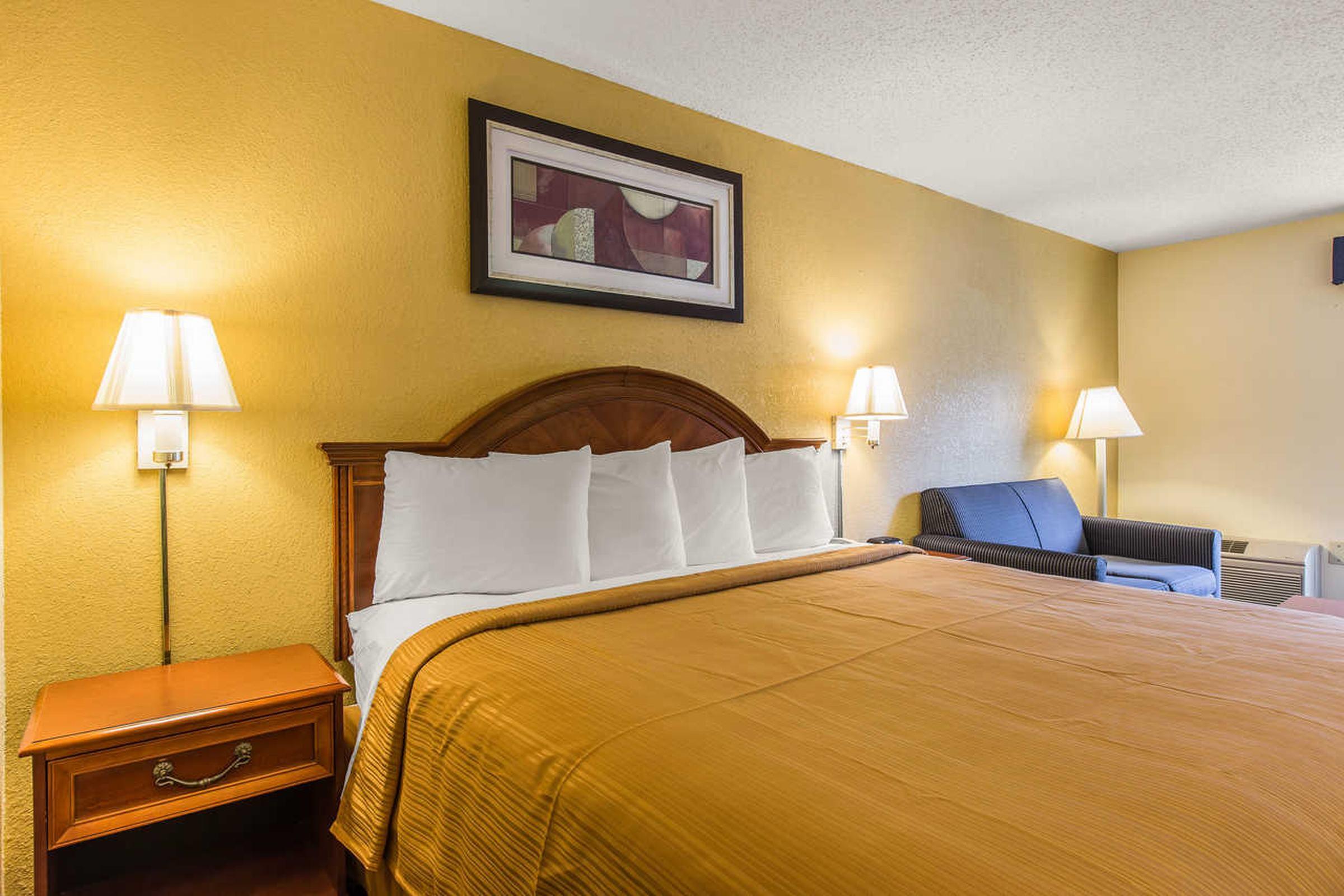 Quality Inn Cherokee Exterior photo