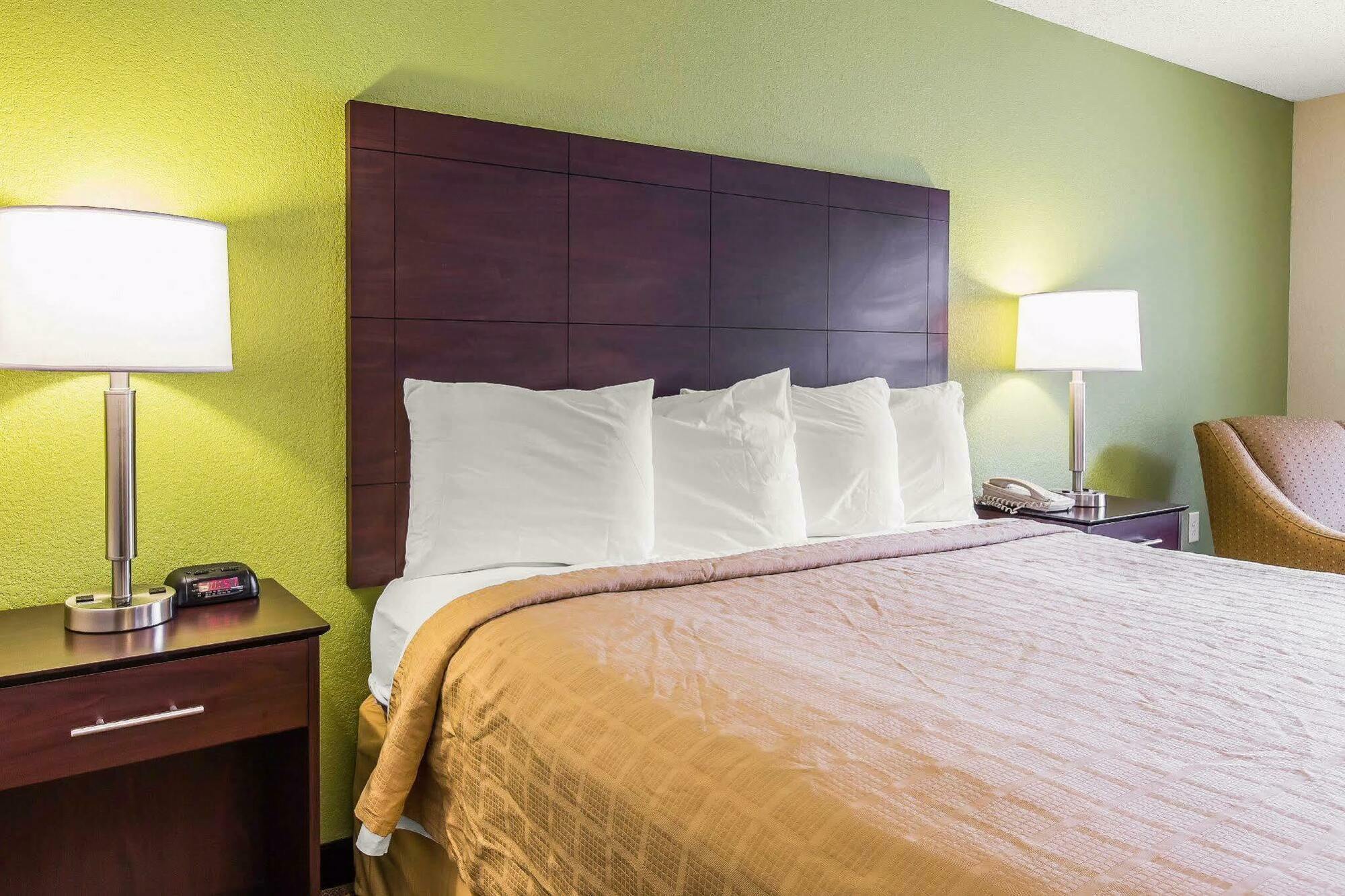 Quality Inn Cherokee Exterior photo